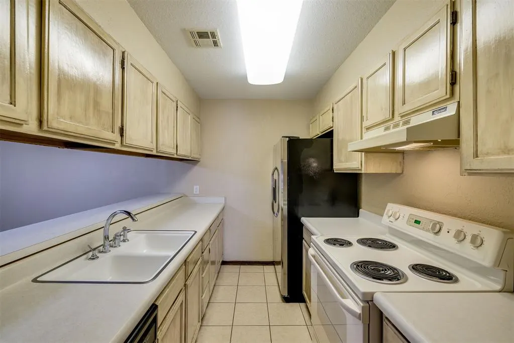 Photo 17 — 716 Stonecroft Circle, Edmond, OK 73034