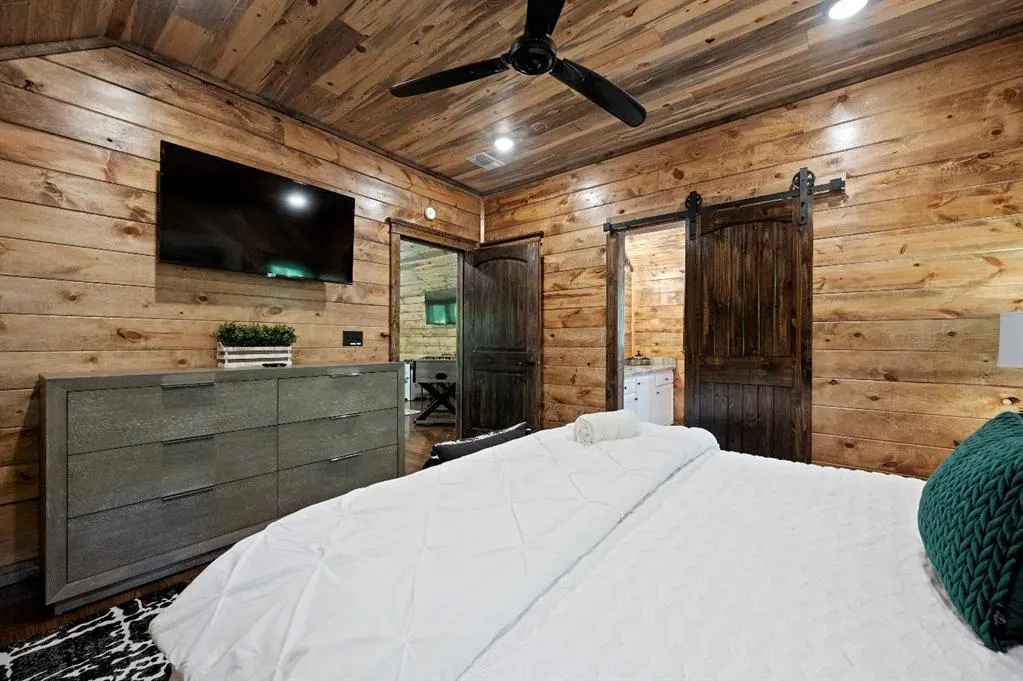 Photo 13 — 123 KING PINE Lane, Broken Bow, OK 74728