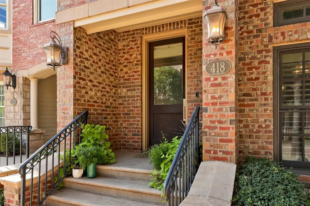 Front exterior — 418 NE 1st Street, Oklahoma City, OK 73104
