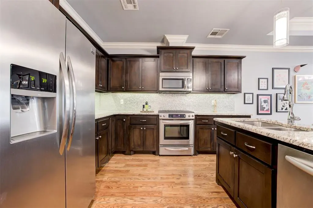 Photo 11 — 418 NE 1st Street, Oklahoma City, OK 73104