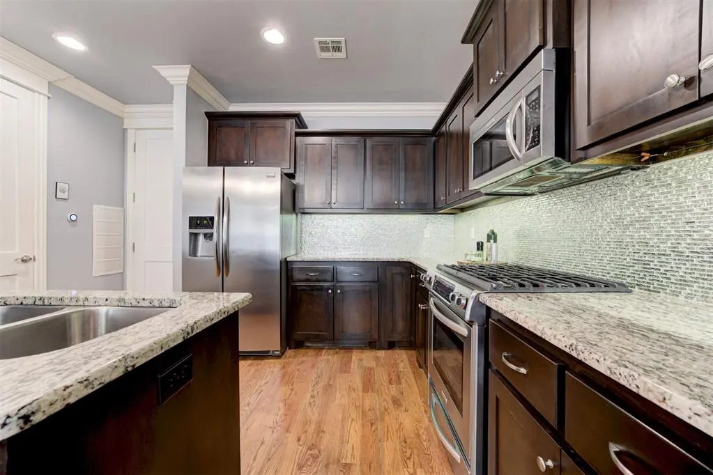 Photo 13 — 418 NE 1st Street, Oklahoma City, OK 73104