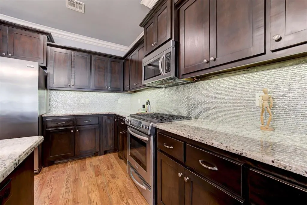 Photo 14 — 418 NE 1st Street, Oklahoma City, OK 73104
