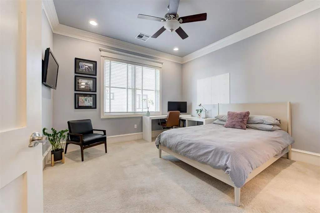 Photo 18 — 418 NE 1st Street, Oklahoma City, OK 73104