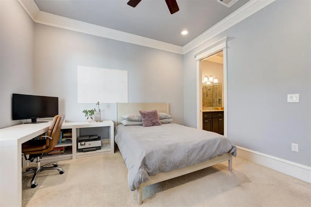 Photo 19 — 418 NE 1st Street, Oklahoma City, OK 73104