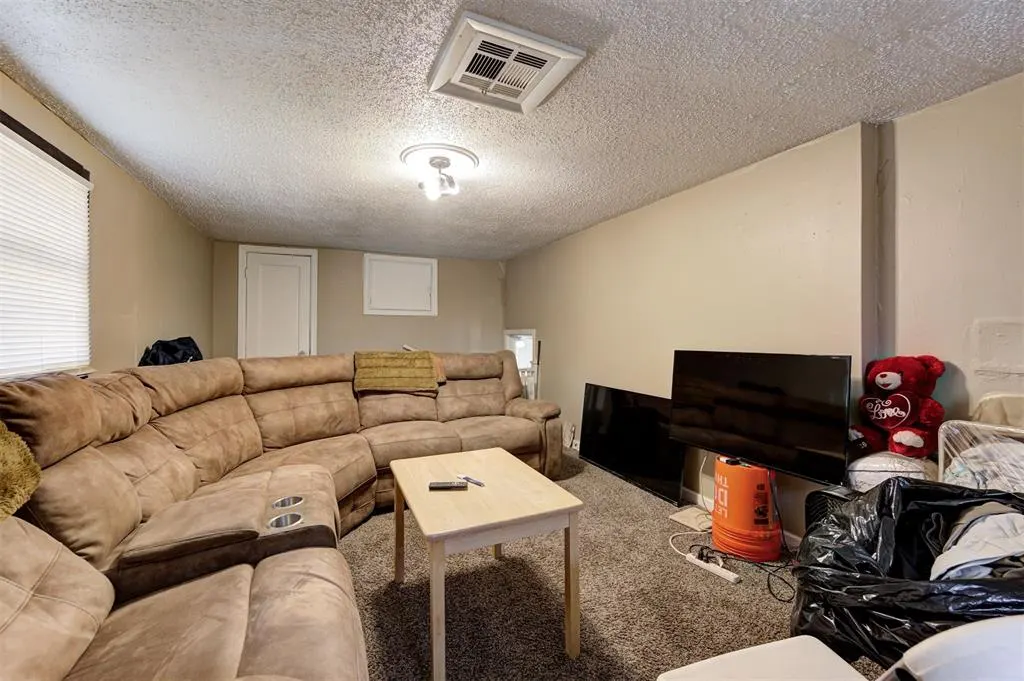 Photo 21 — 2111 NE 26th Street, Oklahoma City, OK 73111