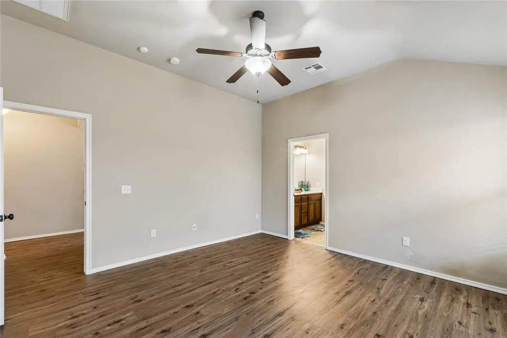 Photo 17 — 18220 Scarborough Drive, Edmond, OK 73012