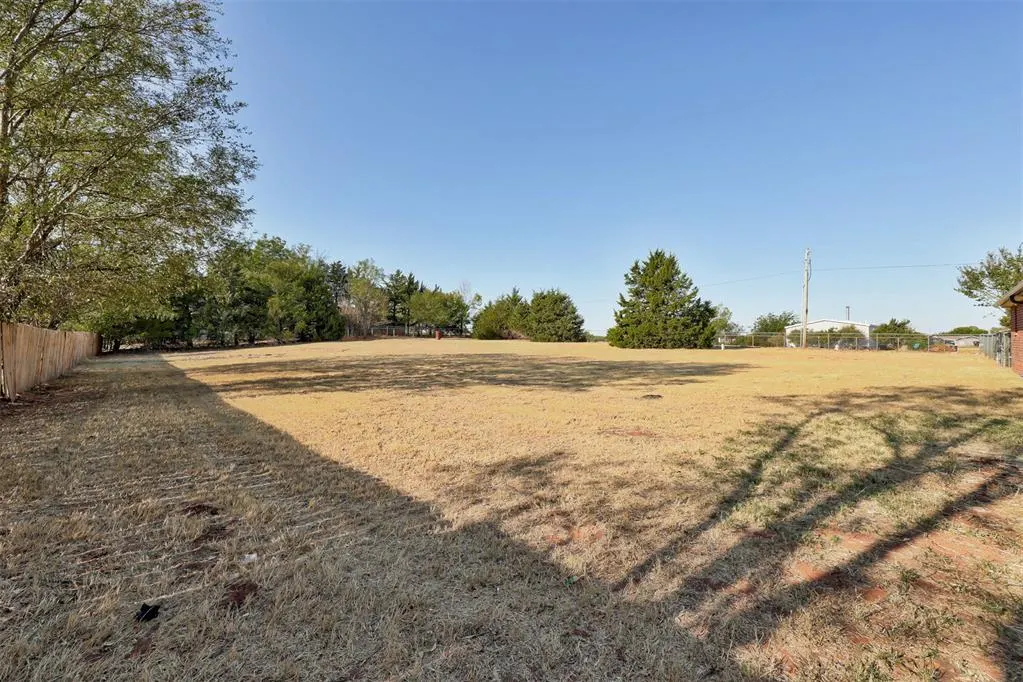 Photo 26 — 2371 Holden Lane, Blanchard, OK 73010
