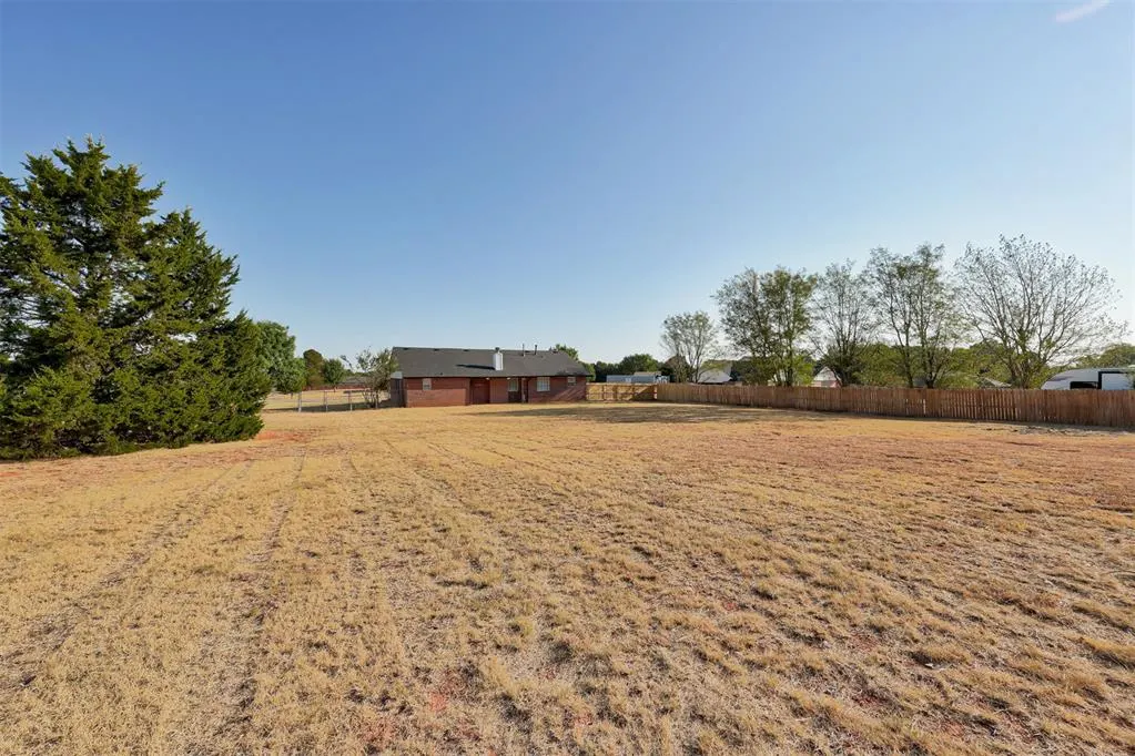 Photo 28 — 2371 Holden Lane, Blanchard, OK 73010