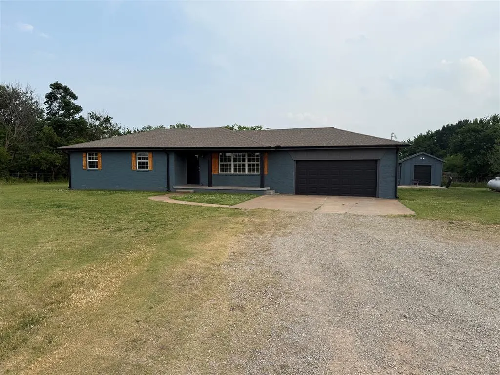 Front exterior — 13603 E Lakeview Road, Glencoe, OK 74032