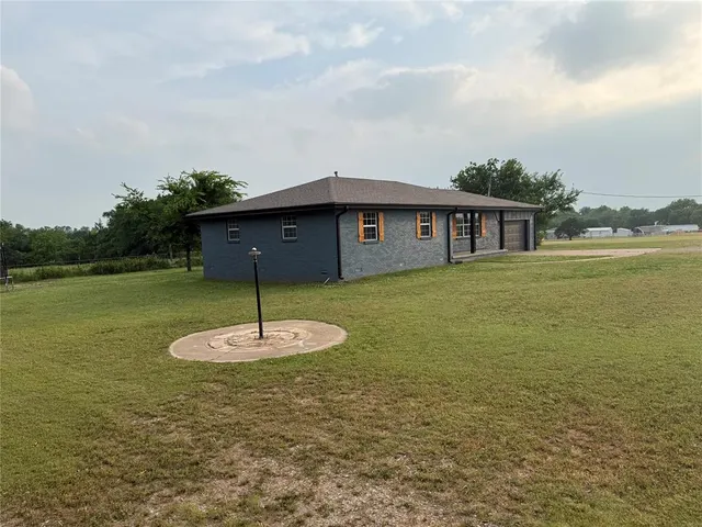 Photo 3 — 13603 E Lakeview Road, Glencoe, OK 74032