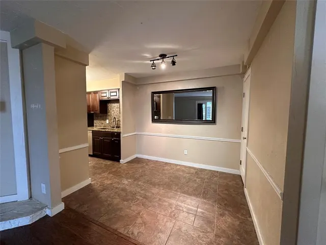 Photo 2 — 6028 NW Expressway Street A, Oklahoma City, OK 73132