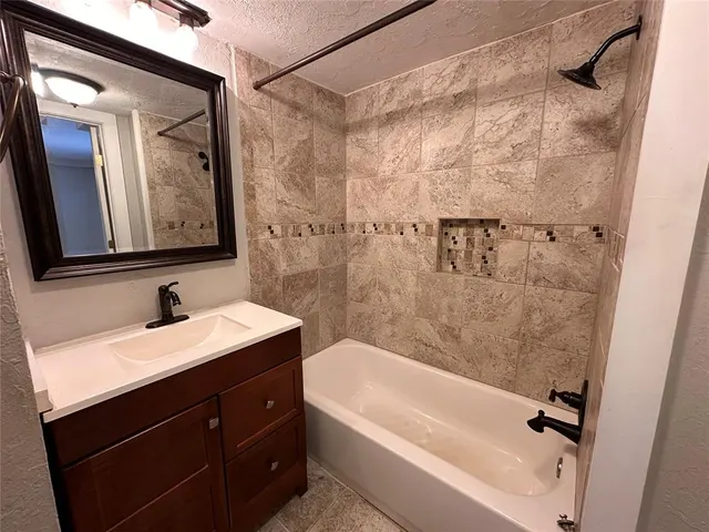 Photo 8 — 6028 NW Expressway Street A, Oklahoma City, OK 73132