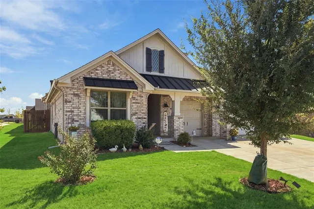 Photo 2 — 1012 Mount Irving Way, Norman, OK 73071