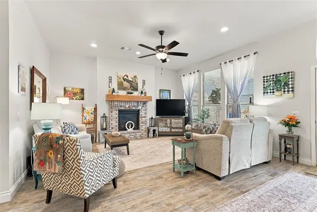 Photo 6 — 1012 Mount Irving Way, Norman, OK 73071
