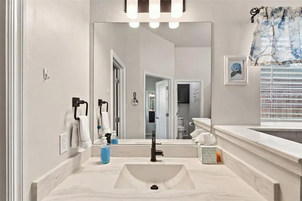 Photo 21 — 1012 Mount Irving Way, Norman, OK 73071