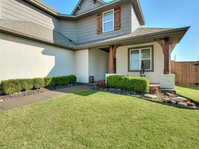 Photo 3 — 15816 Cabo Court, Edmond, OK 73013