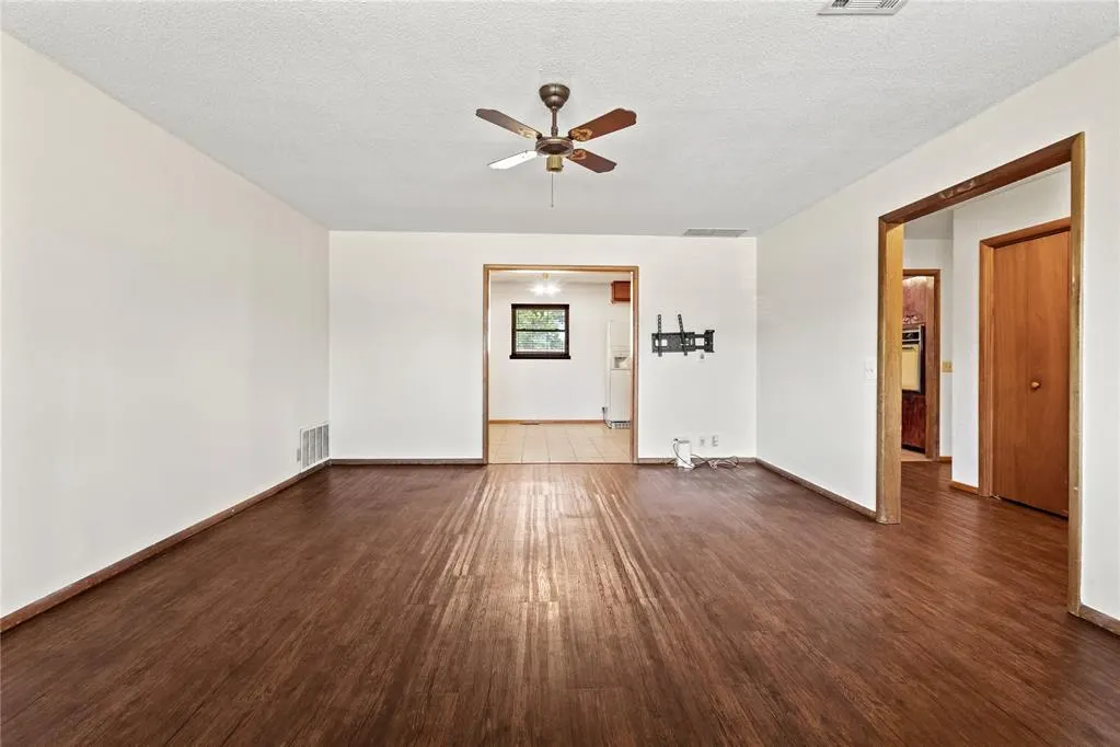 Photo 6 — 809 E Arlington Avenue, Weatherford, OK 73096