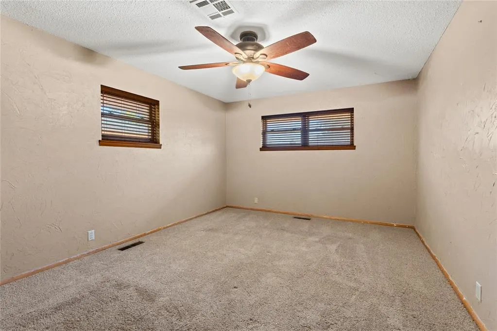 Photo 28 — 809 E Arlington Avenue, Weatherford, OK 73096