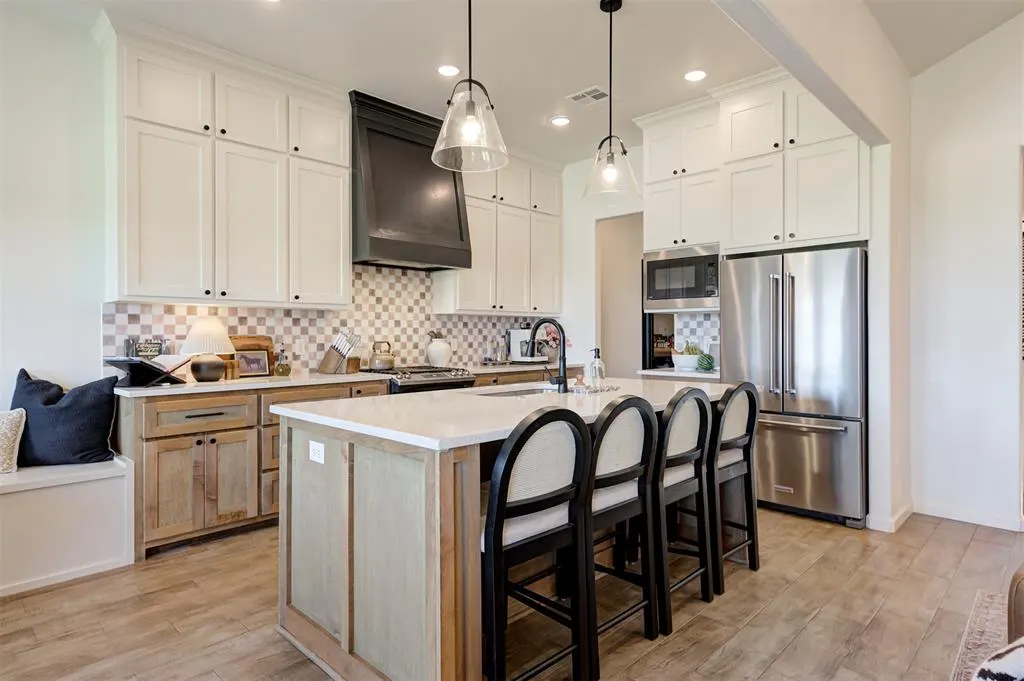 Photo 10 — 8003 Goldfinch Drive, Guthrie, OK 73044