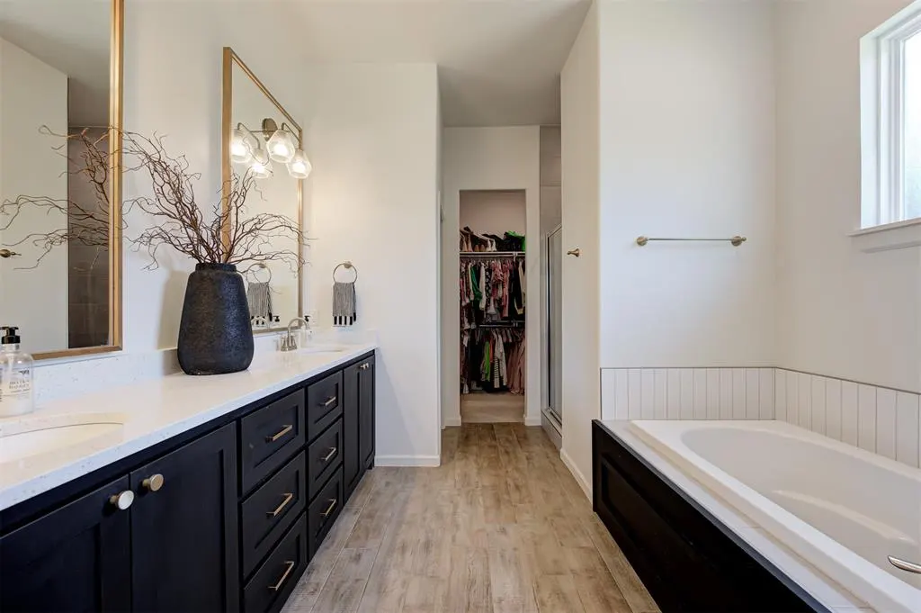 Photo 21 — 8003 Goldfinch Drive, Guthrie, OK 73044
