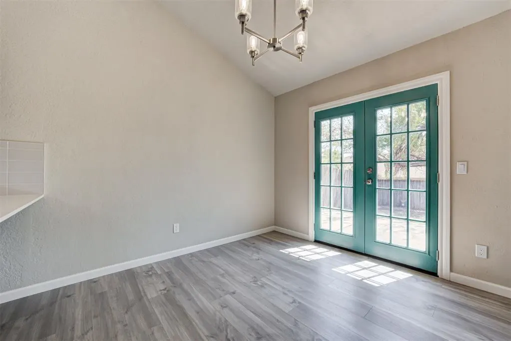 Photo 13 — 10012 S Fairview Drive, Oklahoma City, OK 73159