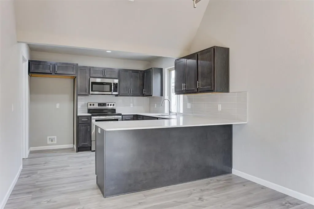 Photo 17 — 10012 S Fairview Drive, Oklahoma City, OK 73159