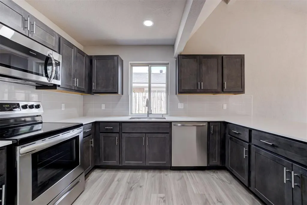 Photo 20 — 10012 S Fairview Drive, Oklahoma City, OK 73159