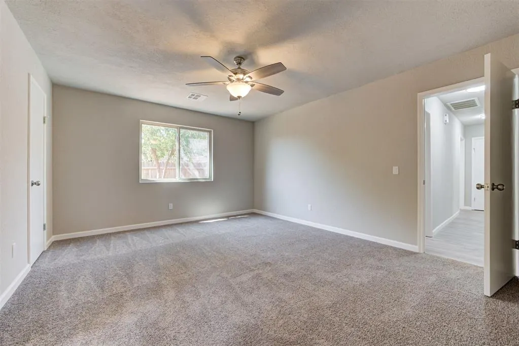 Photo 26 — 10012 S Fairview Drive, Oklahoma City, OK 73159