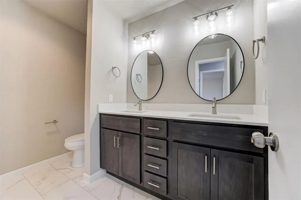 Photo 38 — 10012 S Fairview Drive, Oklahoma City, OK 73159