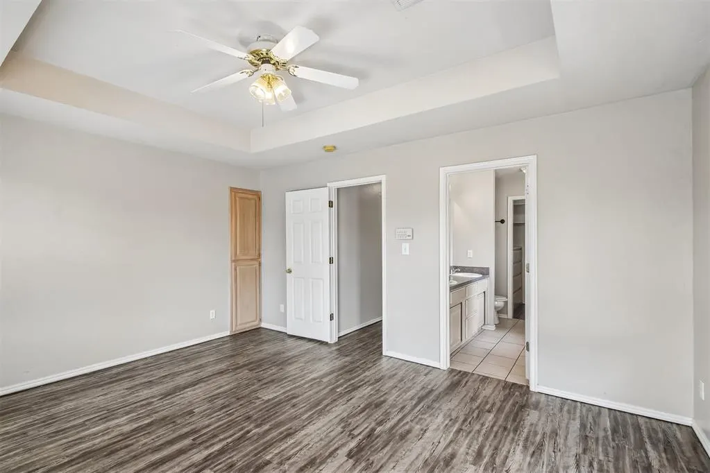 Photo 15 — 620 NW 21st Street, Moore, OK 73160