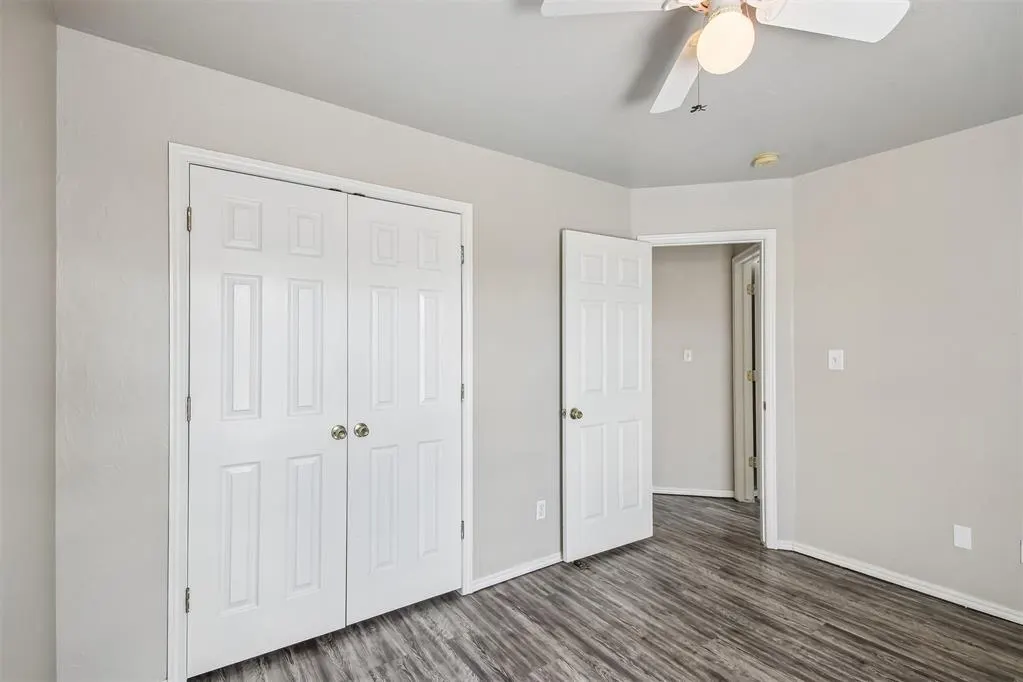 Photo 22 — 620 NW 21st Street, Moore, OK 73160