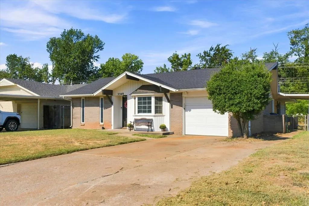 Photo 4 — 3309 Rolling Lane, Oklahoma City, OK 73110