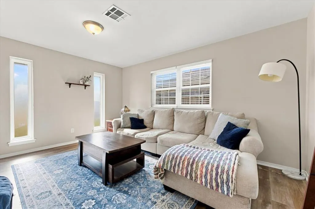 Photo 8 — 3309 Rolling Lane, Oklahoma City, OK 73110