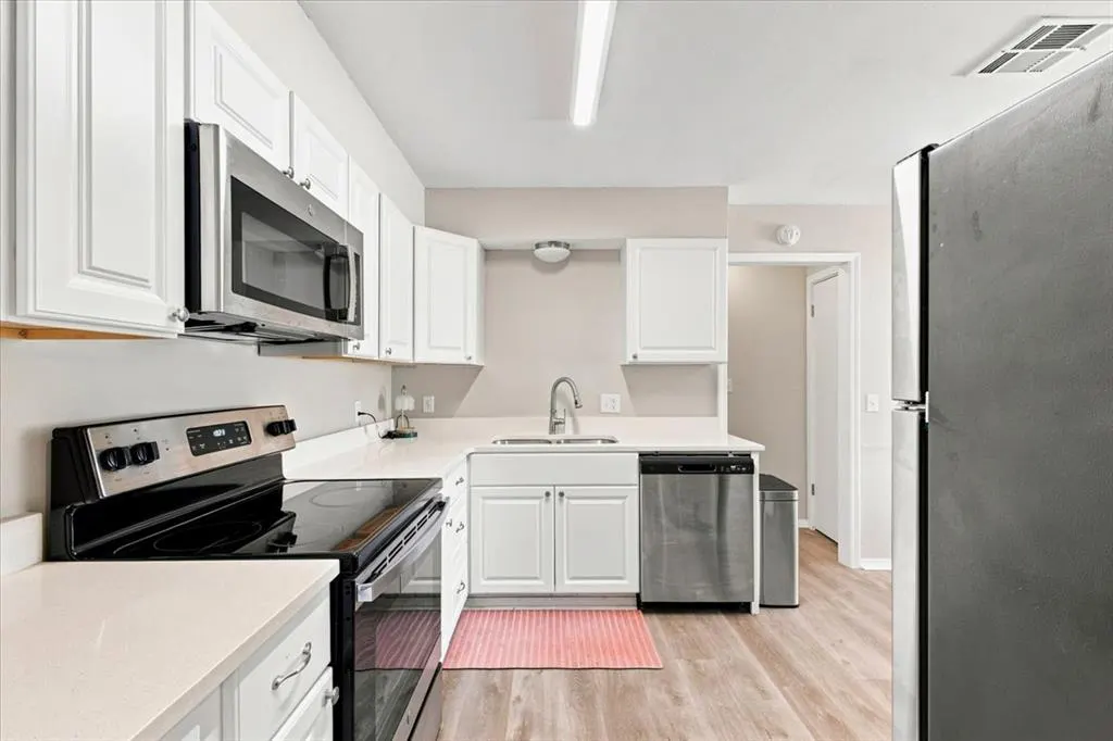 Photo 17 — 3309 Rolling Lane, Oklahoma City, OK 73110
