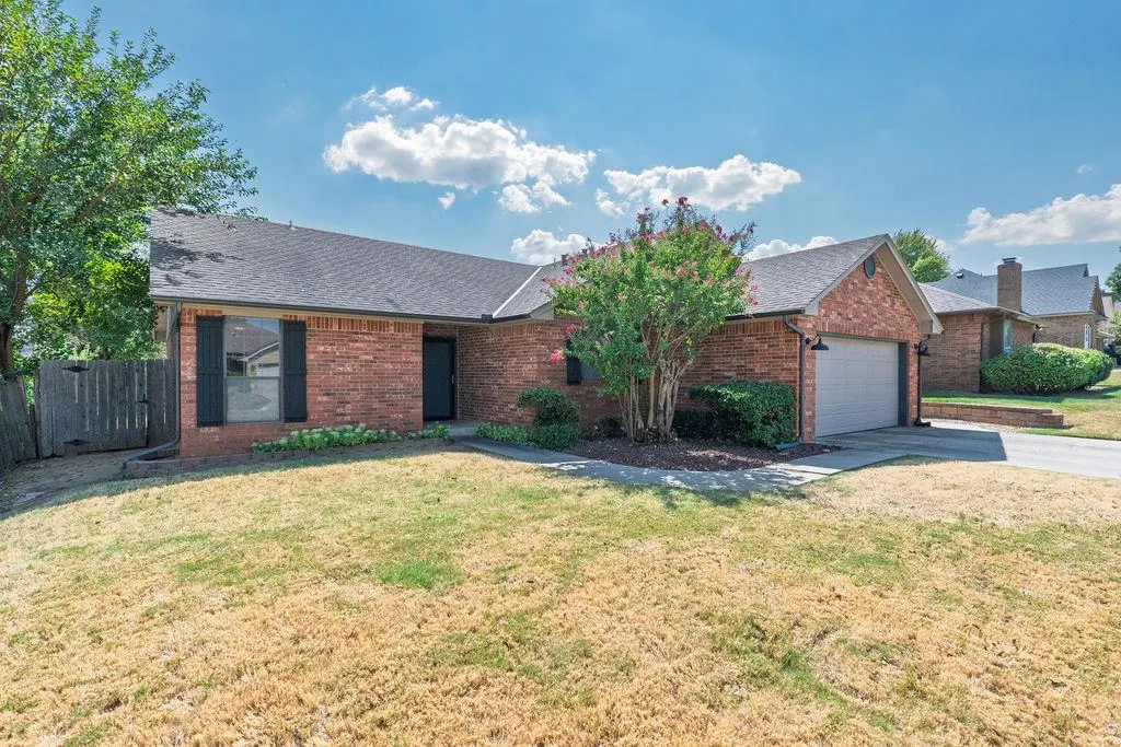 Photo 40 — 1209 Castle Creek Street, Shawnee, OK 74804