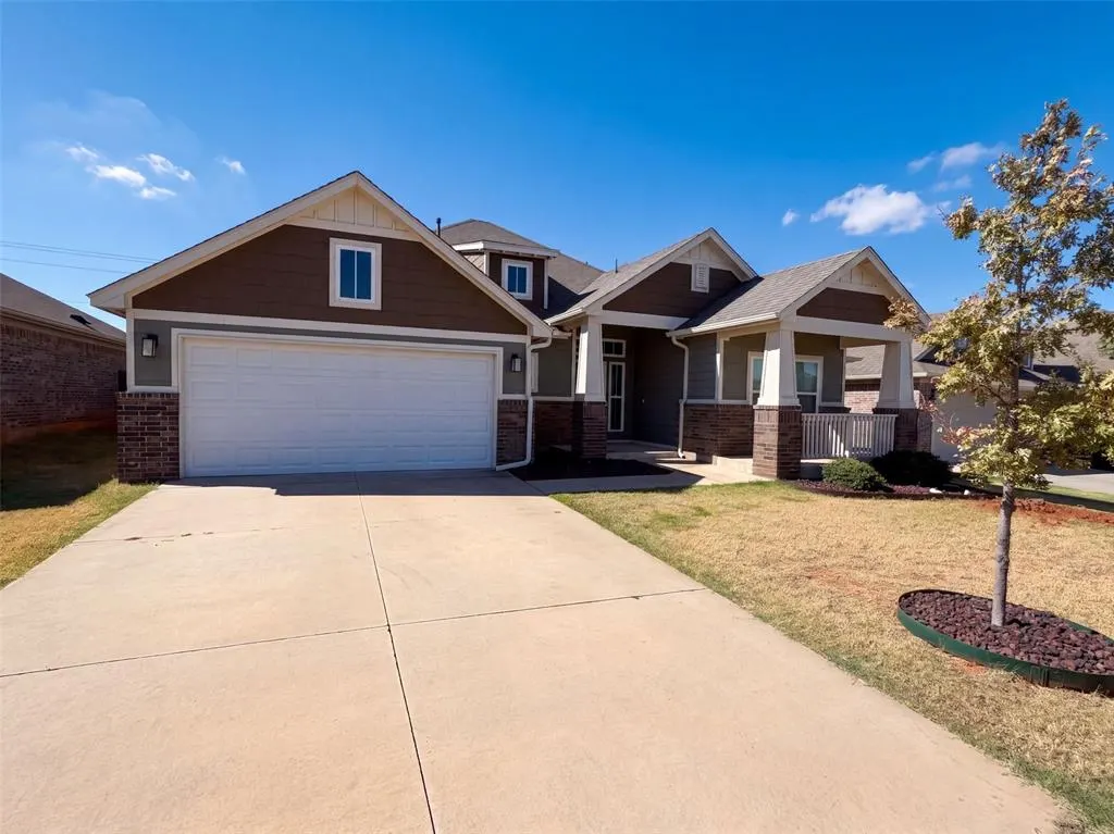 Front exterior — 612 Carolyn Ridge Road, Norman, OK 73071