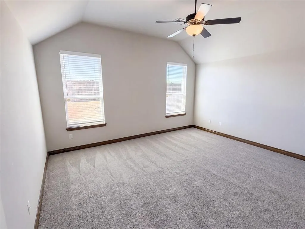 Photo 4 — 612 Carolyn Ridge Road, Norman, OK 73071
