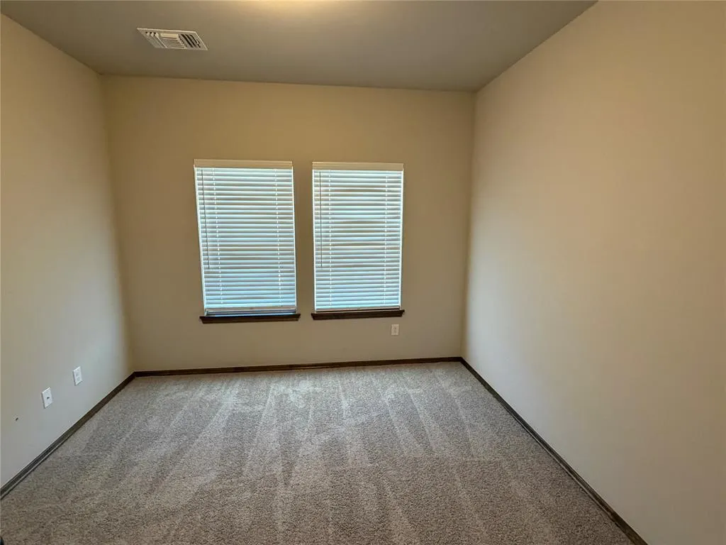 Photo 9 — 612 Carolyn Ridge Road, Norman, OK 73071