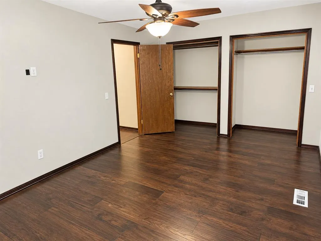 Photo 13 — 2515 Thomas Circle, Clinton, OK 73601