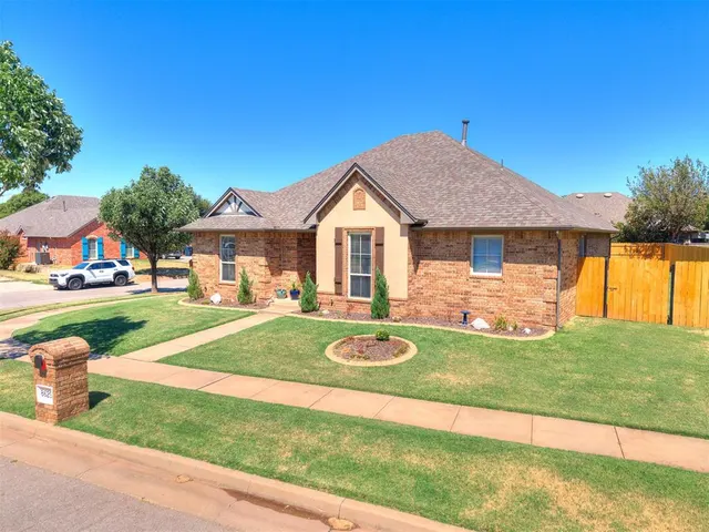 Photo 5 — 8629 NW 111th Street, Oklahoma City, OK 73162