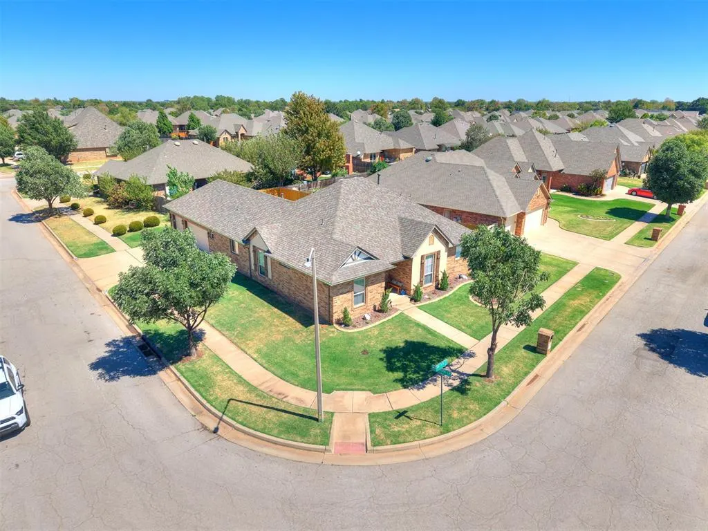 Photo 12 — 8629 NW 111th Street, Oklahoma City, OK 73162