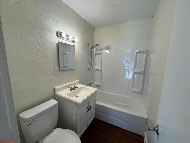 Photo 5 — 1307 Sheffield Road, Oklahoma City, OK 73120