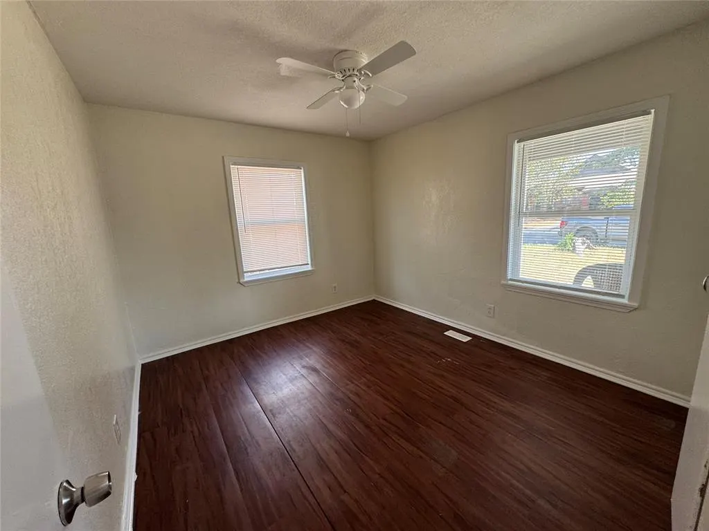 Photo 9 — 1307 Sheffield Road, Oklahoma City, OK 73120