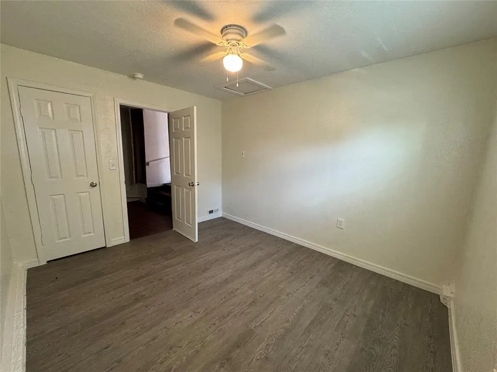 Photo 10 — 1307 Sheffield Road, Oklahoma City, OK 73120