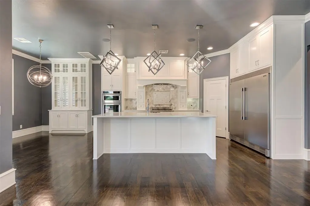 Photo 3 — 15704 James Thomas Court, Edmond, OK 73013