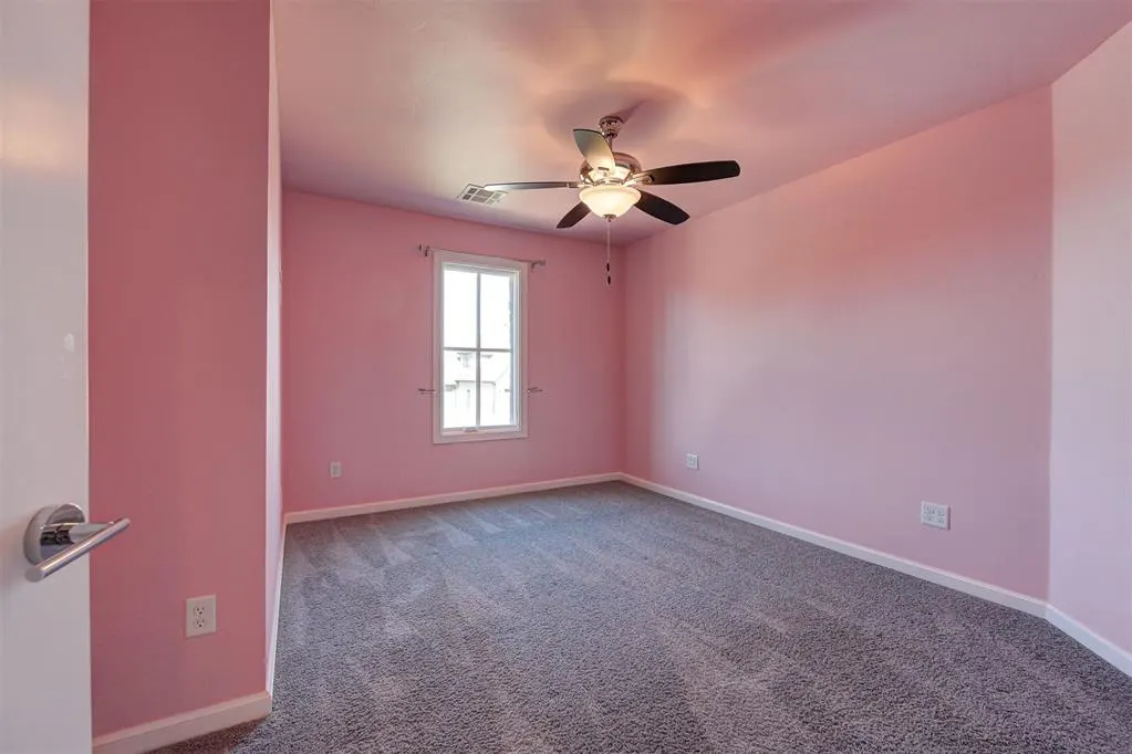 Photo 15 — 15704 James Thomas Court, Edmond, OK 73013