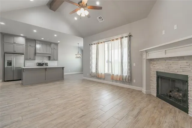 Photo 5 — 11216 SW 42nd Court, Mustang, OK 73064