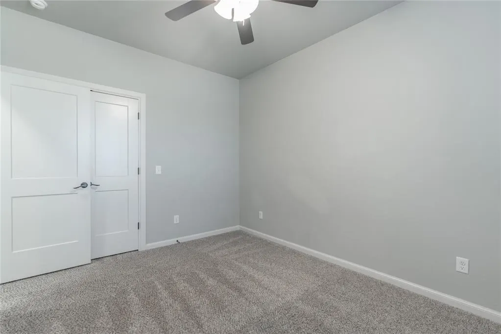 Photo 26 — 11216 SW 42nd Court, Mustang, OK 73064