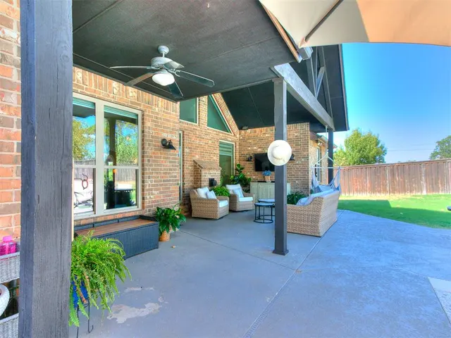 Photo 3 — 2612 Cheval Pointe Drive, Edmond, OK 73034