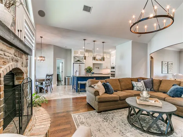Photo 5 — 2612 Cheval Pointe Drive, Edmond, OK 73034